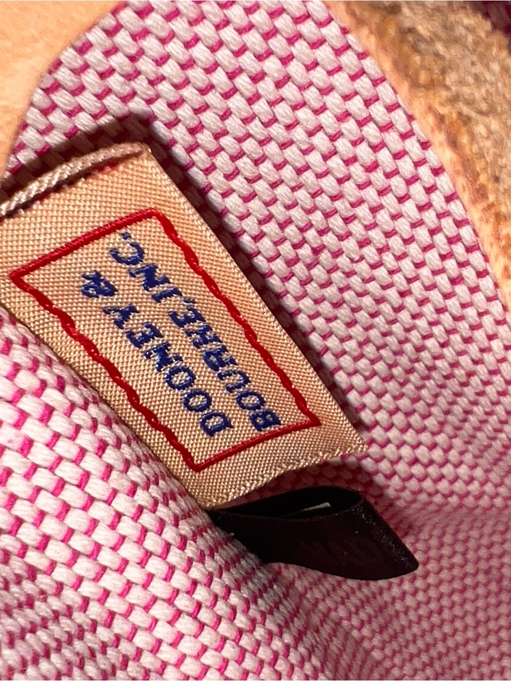 Y2K Dooney & Bourke Pink Monogram Canvas Hobo Bucket Bag vintage - Picture 9 of 10